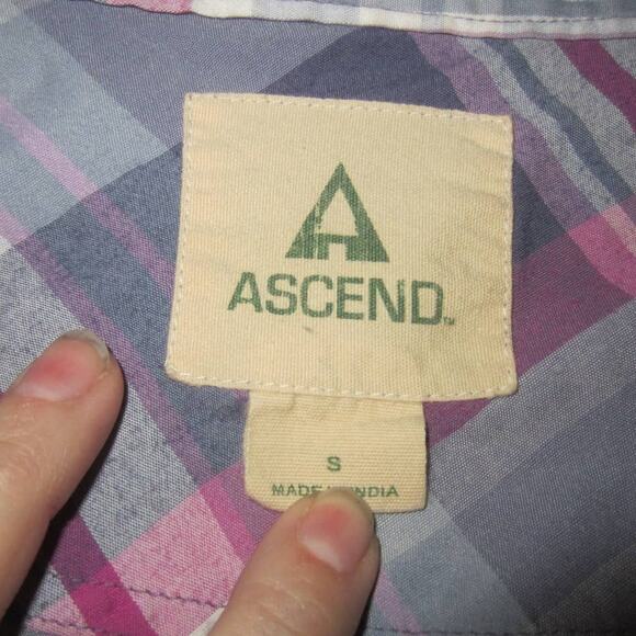 Outdoor Adventure Purple Pink Plaid Button-Up Shirt Ascend Size Small - Picture 3 of 6